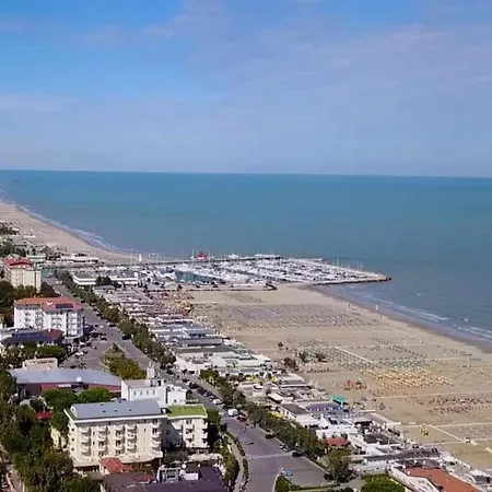 Grazioso A Due Passi Dal Mare